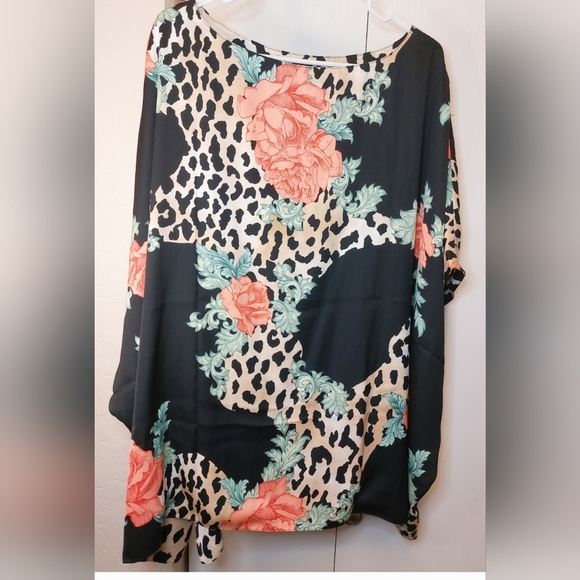 Iman Reversible Floral Animal Print Boxy Blouse Flowy Tunic Size XL Poncho Top - Picture 4 of 9